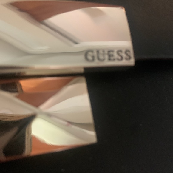 guess black purse - Picture 4 of 4